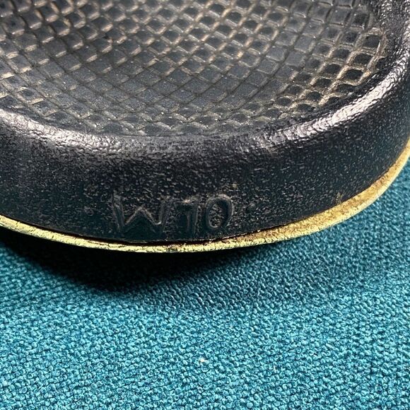 Size 10 - Women’s Chaco Sandals - Picture 6 of 6